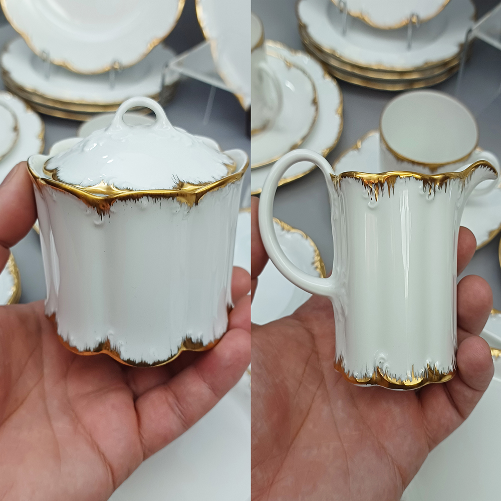 Jogo cha cafe 24 pçs porcelana real friso ouro detalhe. composto