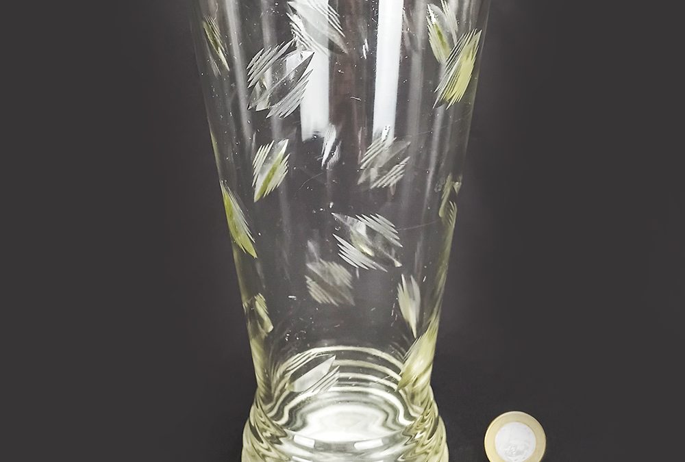 CR 05 – Vaso antigo em cristal incolor lapidado