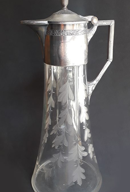 CR 11 – Jarra antiga cristal alemão WMF lapidada com bocal em metal