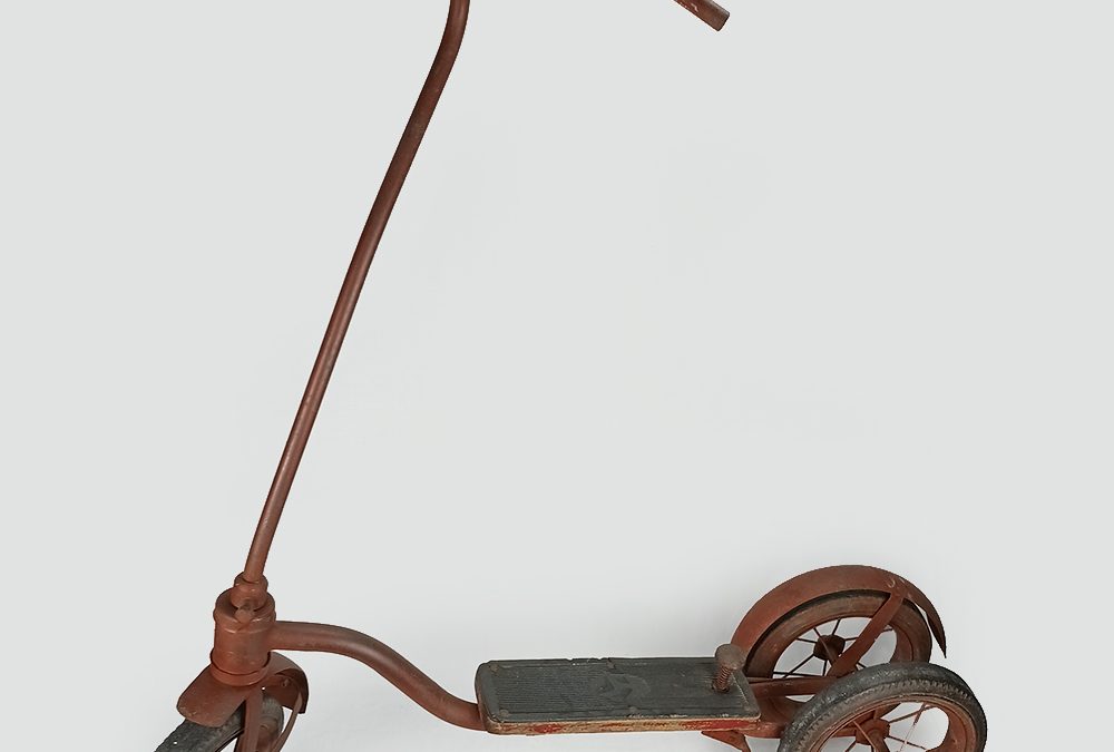 DI 145 – Patinete Antigo