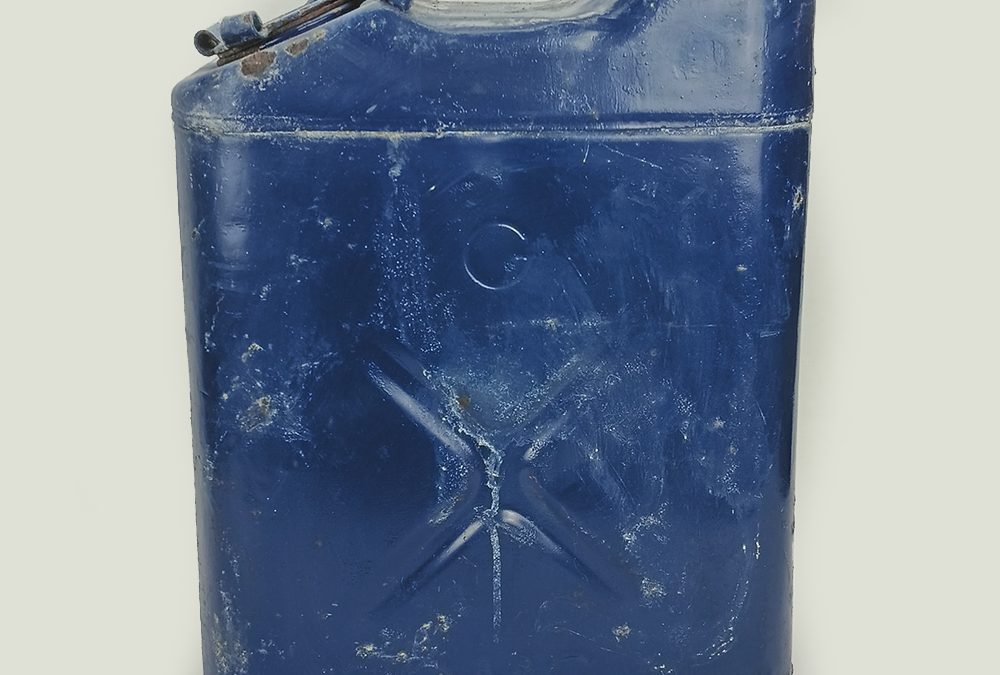 DI 30 – Galão militar antigo do Corpo de Intendência do Exército Americano marca Rheem em metal