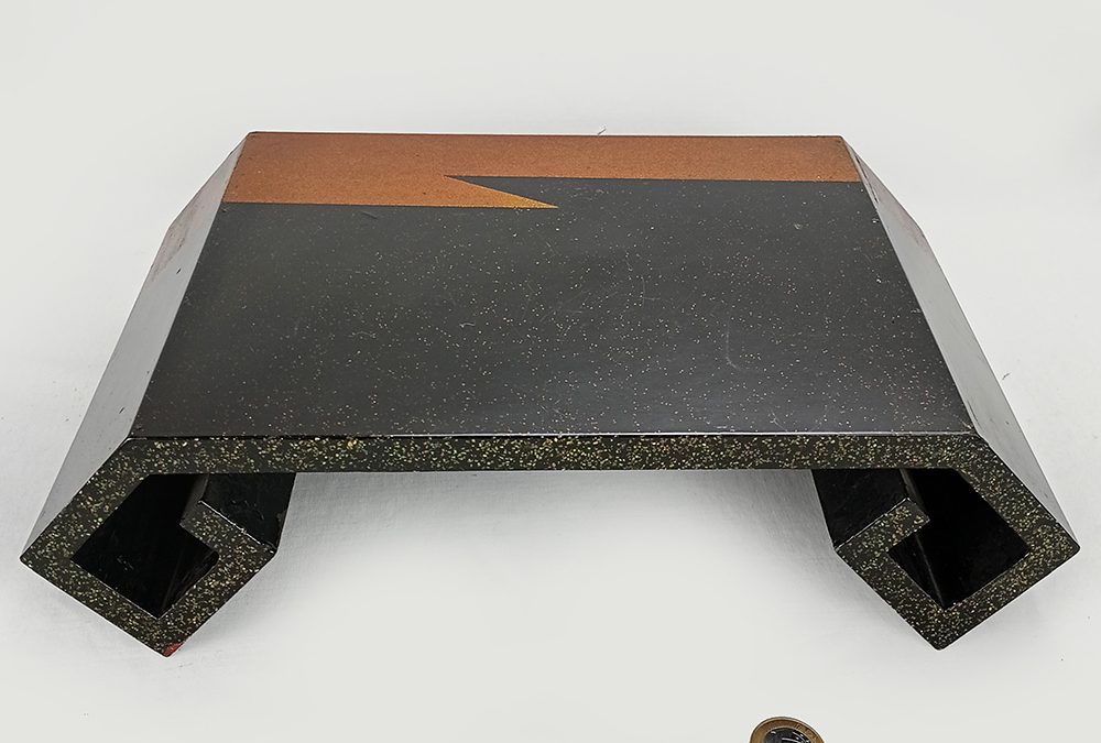 DI 45 – Suporte ou base japonesa em madeira