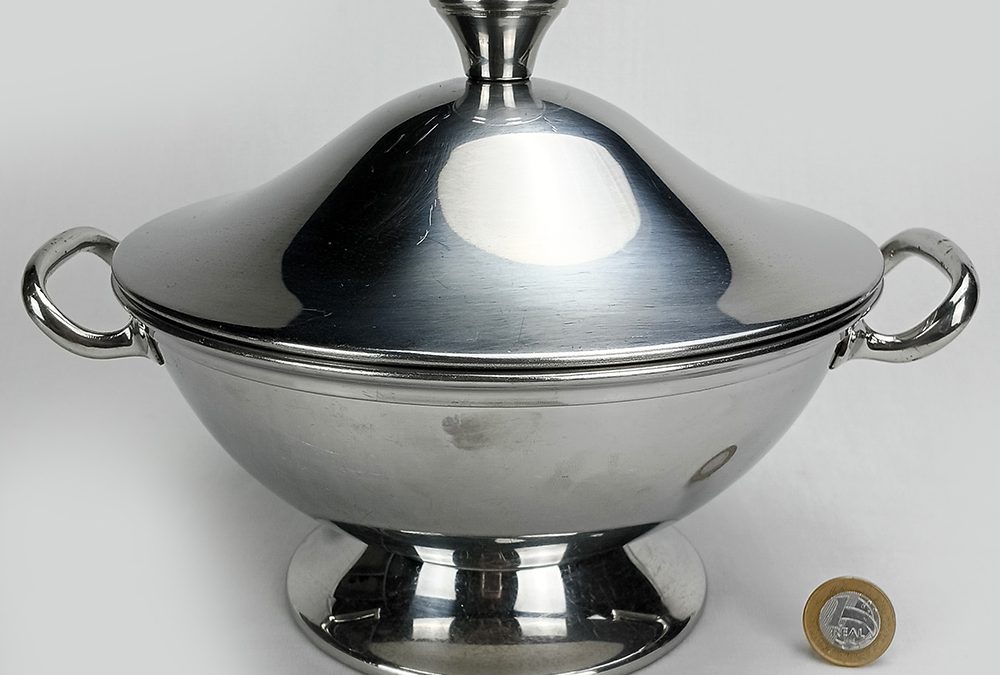 DI 56 – Sopeira ou terrina em metal Wolff inox