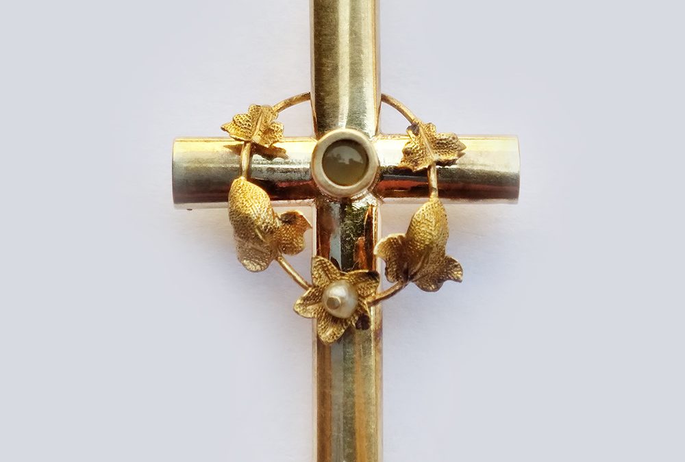 DI 57 – Cruz antiga em ouro 18k com raro Stanhope ou Stanhoscópio com microfotografia da Santa Elisabeth