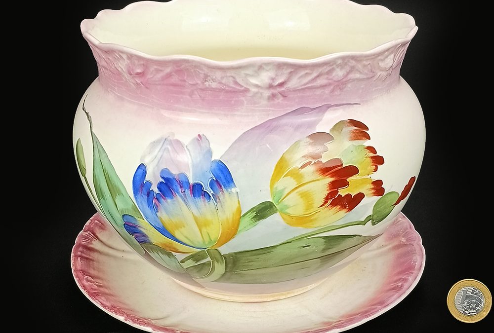 Vaso antigo para plantas em louça alemã Villeroy & Boch Franz Mehlem rosa com flores pintadas à mão