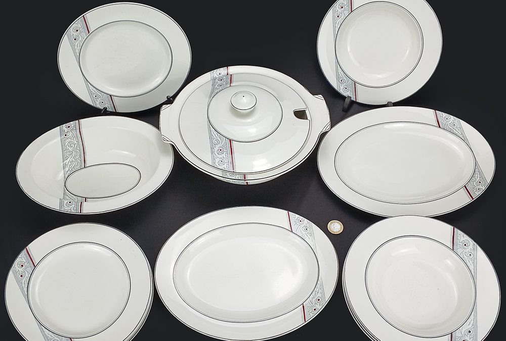 LO 20 – Jogo de jantar e sopa para 4 pessoas em louça inglesa Alfred Meakin