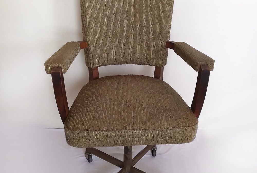 MO 63 – Cadeira de escritório antiga anos 60 em metal e madeira com tecido original